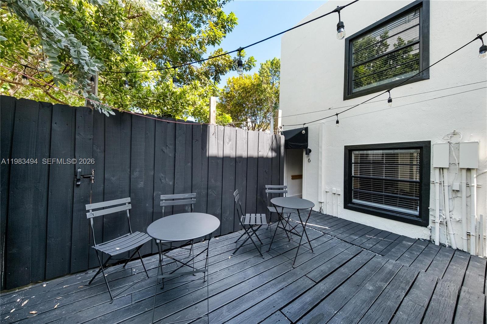 237 38th St #4 Miami Beach, FL 33140