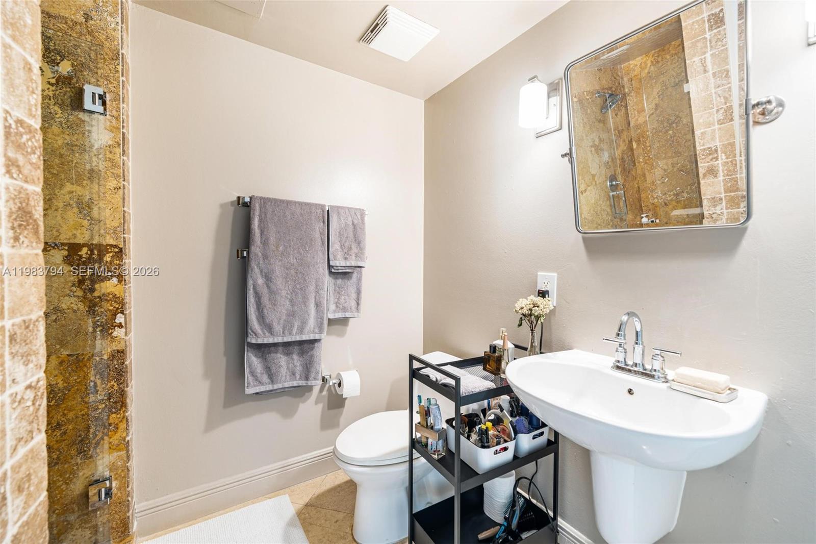 690 SW 1st Ct #501 Miami, FL 33130