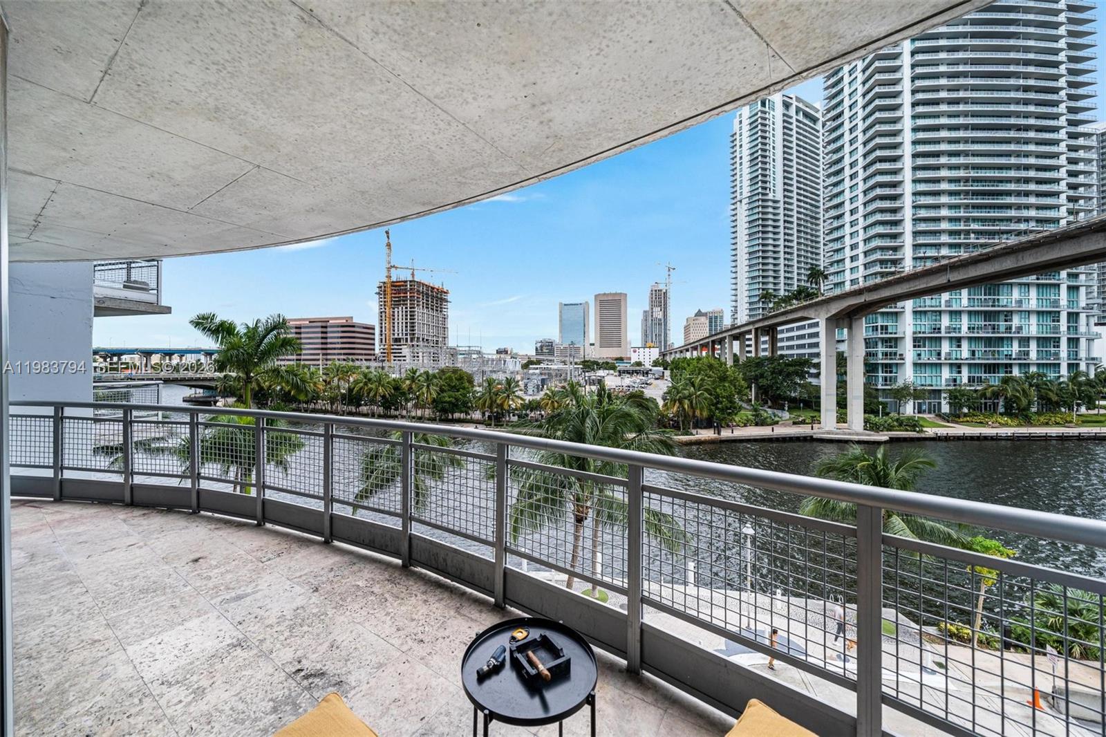 690 SW 1st Ct #501 Miami, FL 33130