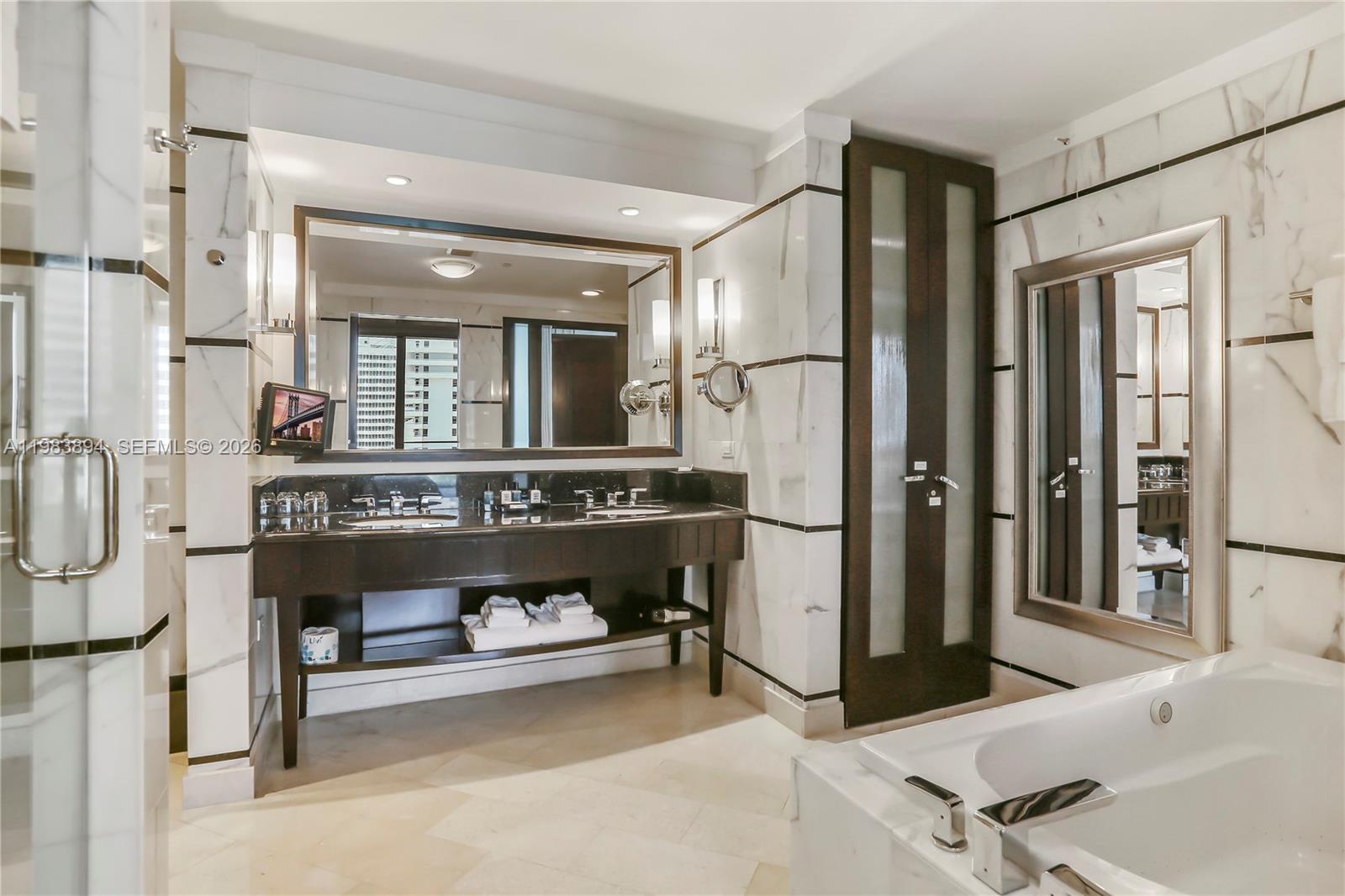 4391 Collins Ave #506/507 Miami Beach, FL 33140