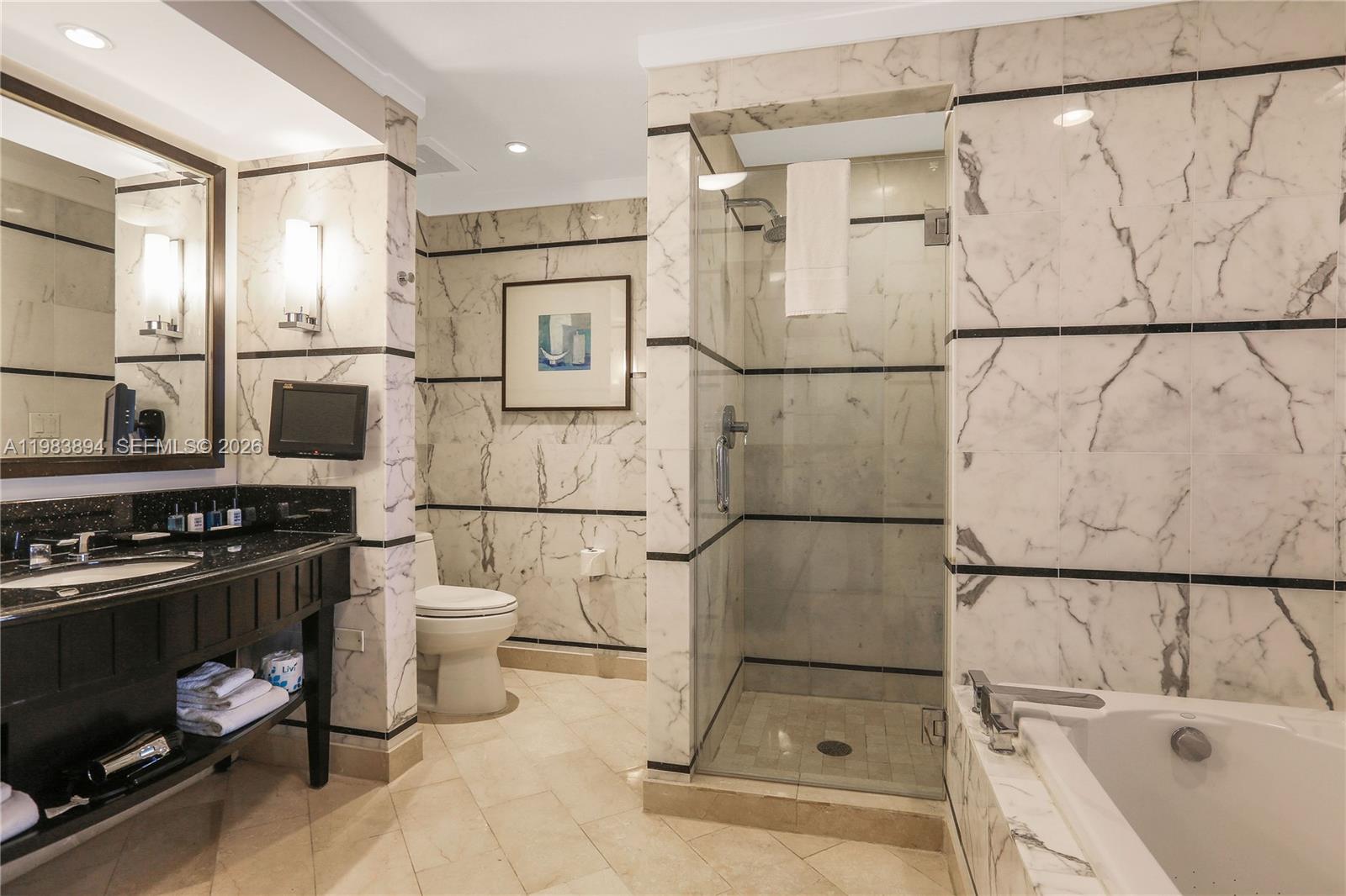 4391 Collins Ave #506/507 Miami Beach, FL 33140