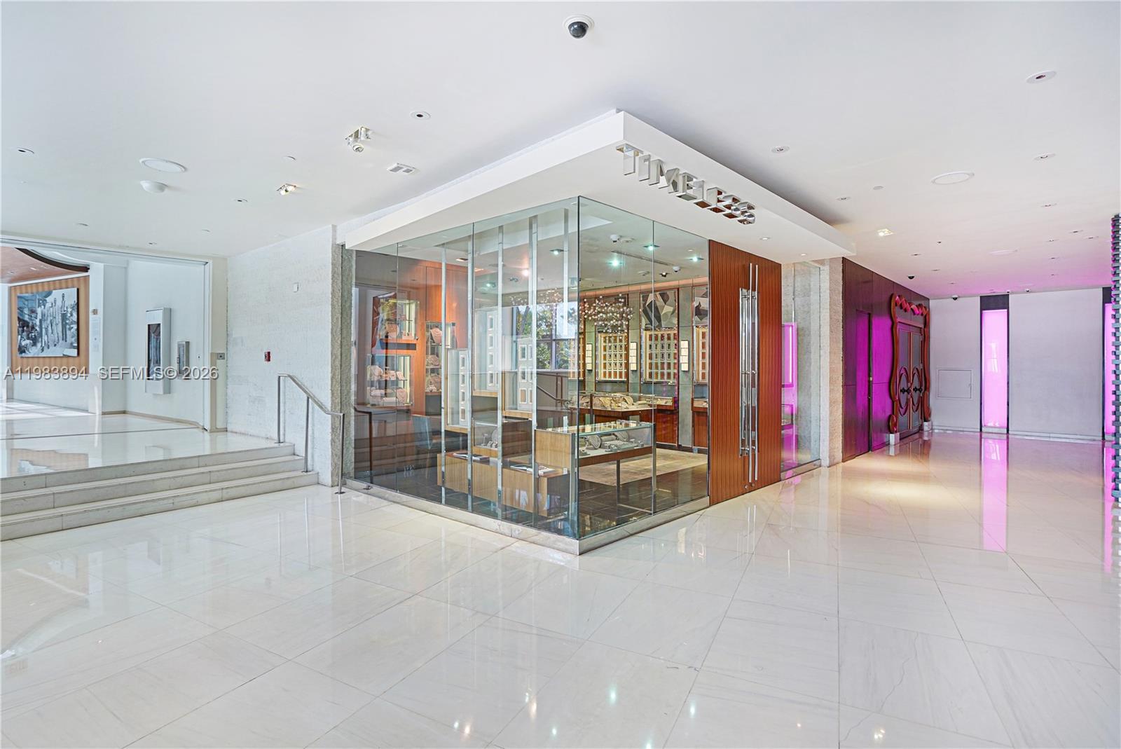 4391 Collins Ave #506/507 Miami Beach, FL 33140