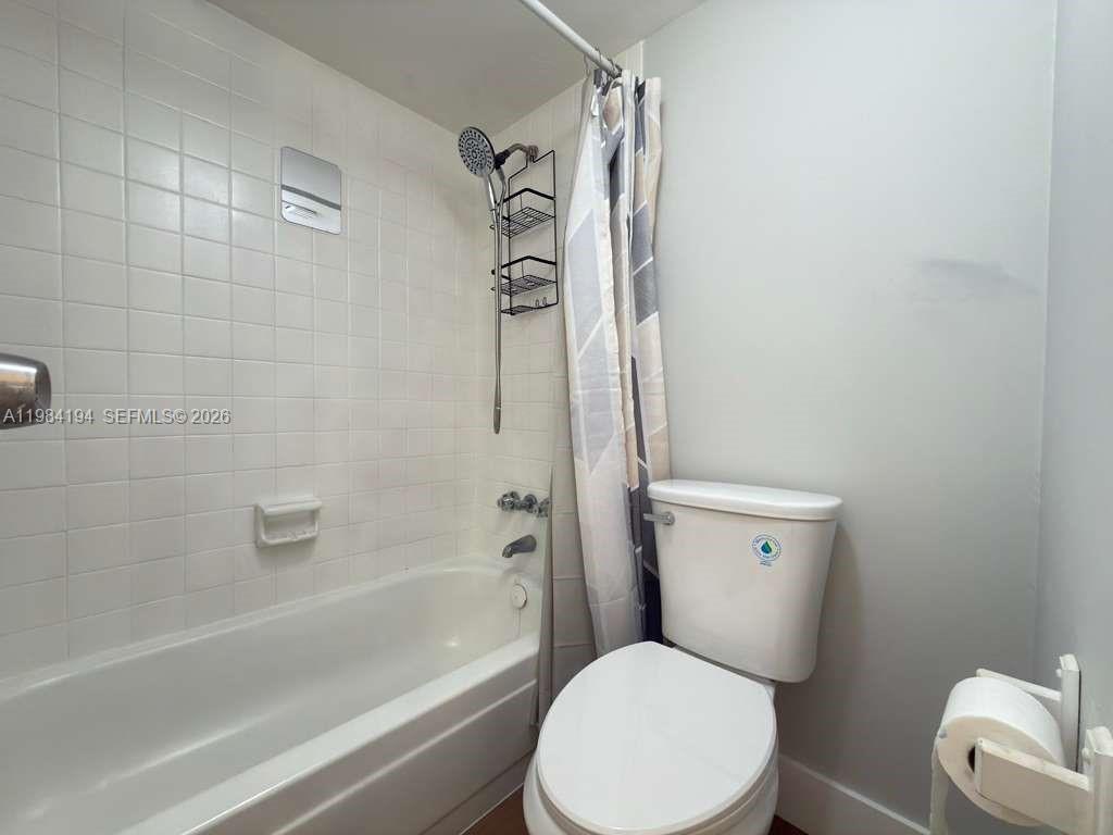 4304 NW 9th Ave #1-2C Deerfield Beach, FL 33064