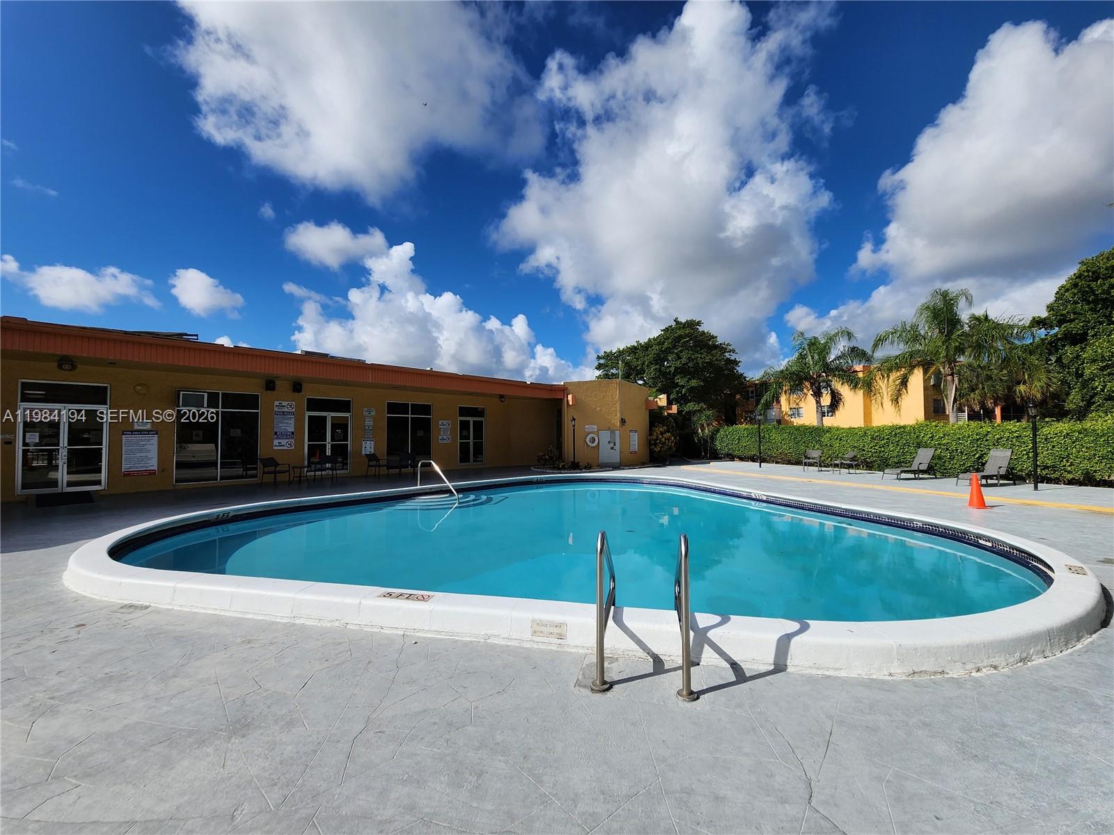 4304 NW 9th Ave #1-2C Deerfield Beach, FL 33064