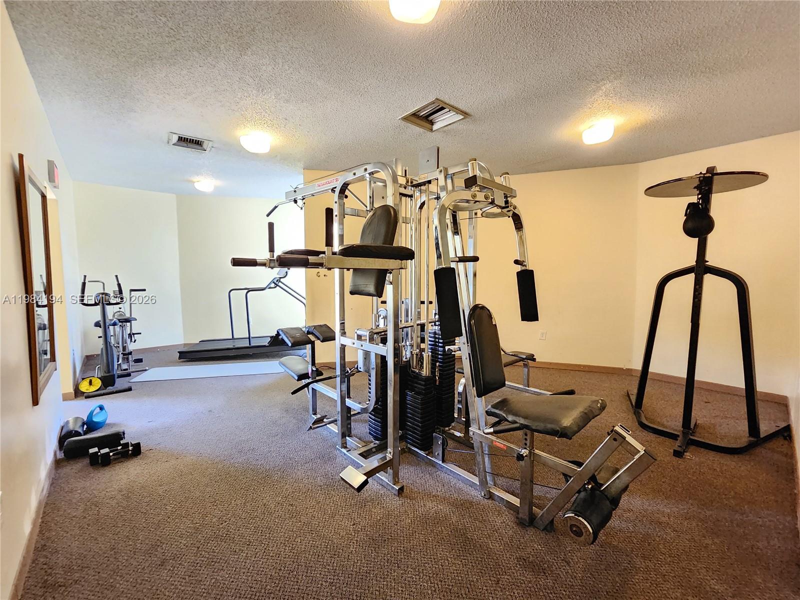 4304 NW 9th Ave #1-2C Deerfield Beach, FL 33064