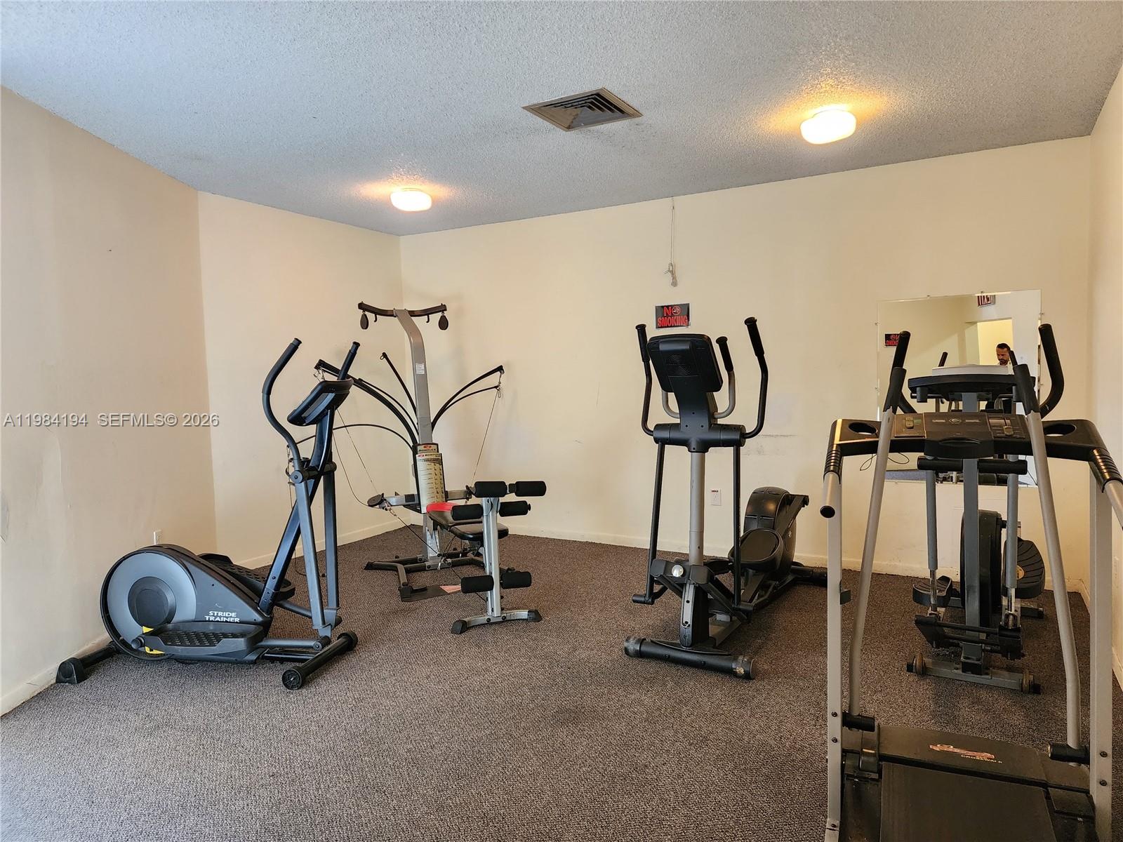 4304 NW 9th Ave #1-2C Deerfield Beach, FL 33064