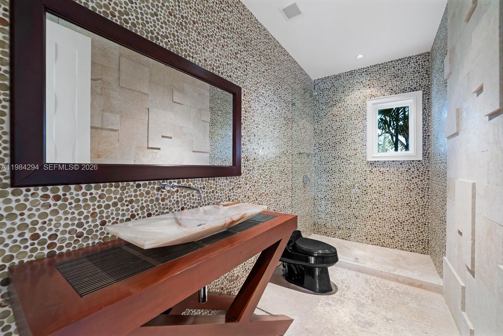 16 Palm Ave Miami Beach, FL 33139