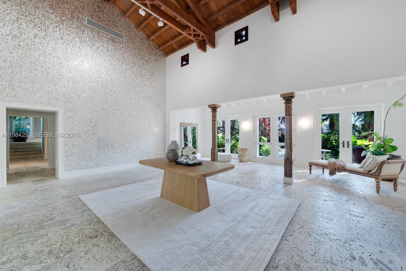 16 Palm Ave Miami Beach, FL 33139