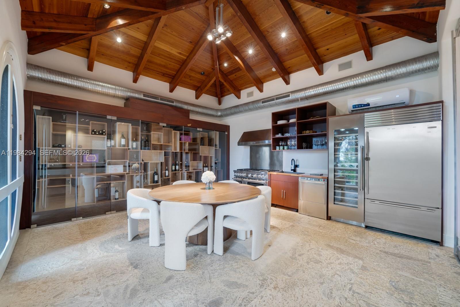 16 Palm Ave Miami Beach, FL 33139