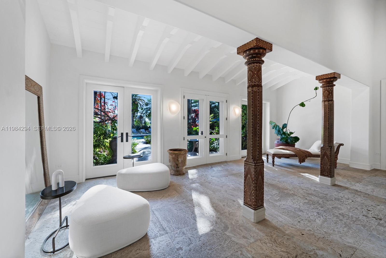 16 Palm Ave Miami Beach, FL 33139