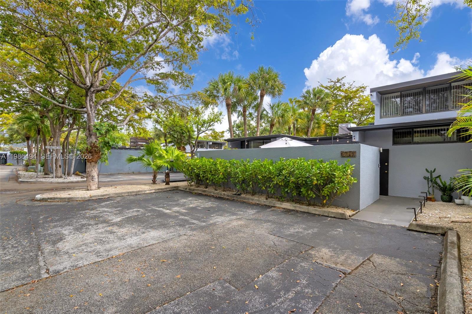 16341 Wood Walk Miami Lakes, FL 33014