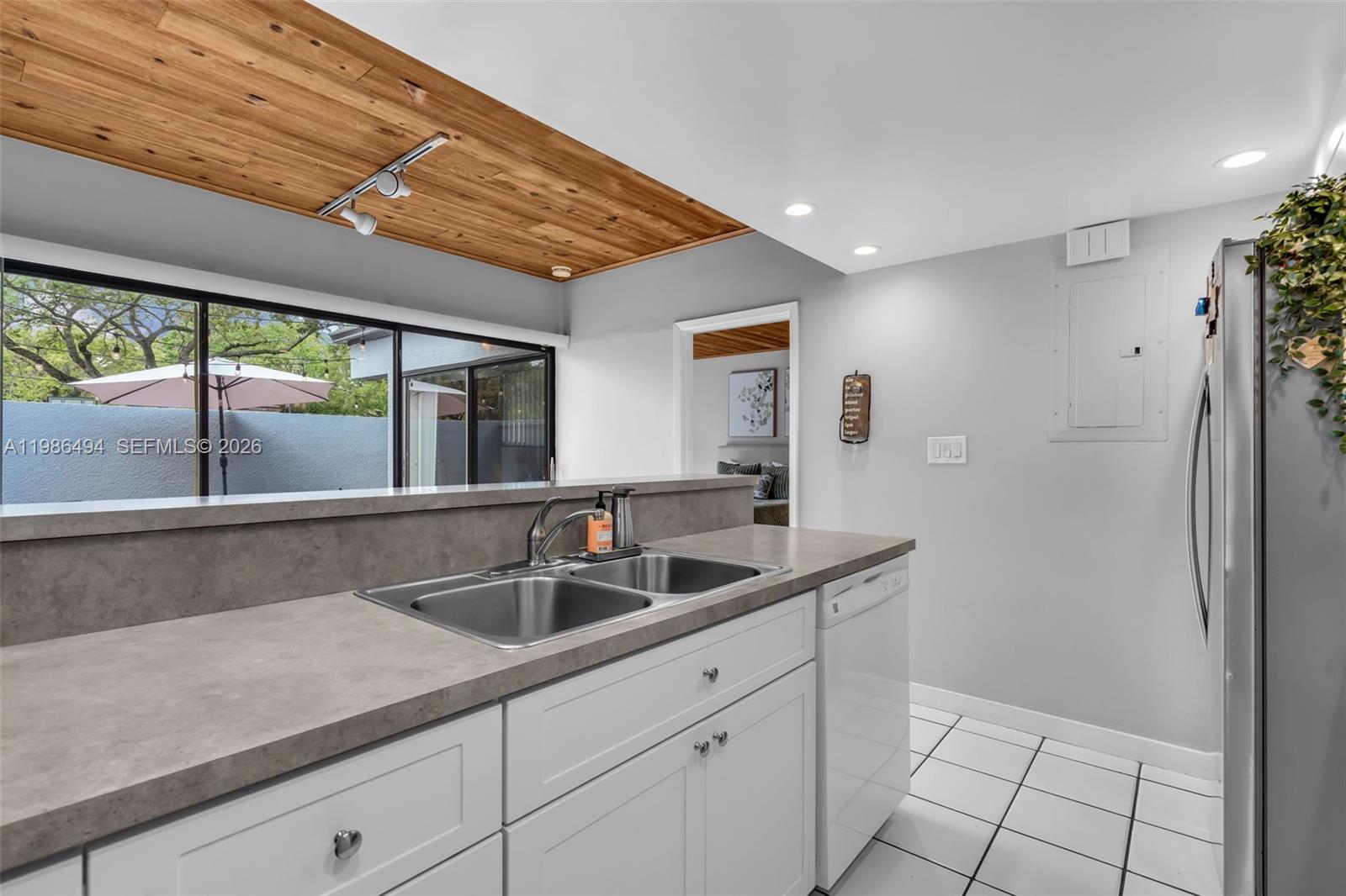 16341 Wood Walk Miami Lakes, FL 33014