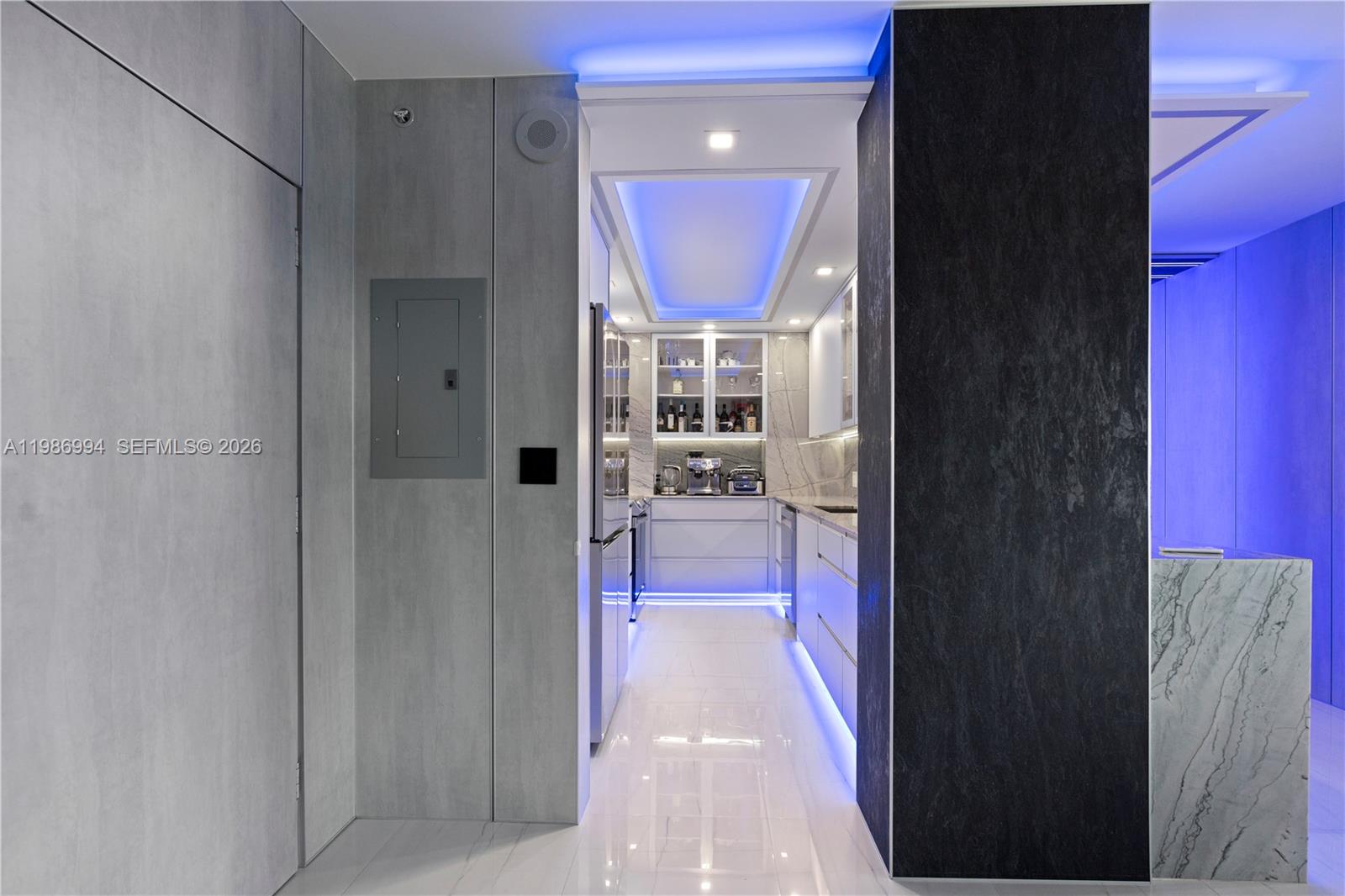 400 SE Kings Pt Dr #822-23 Sunny Isles Beach, FL 33160