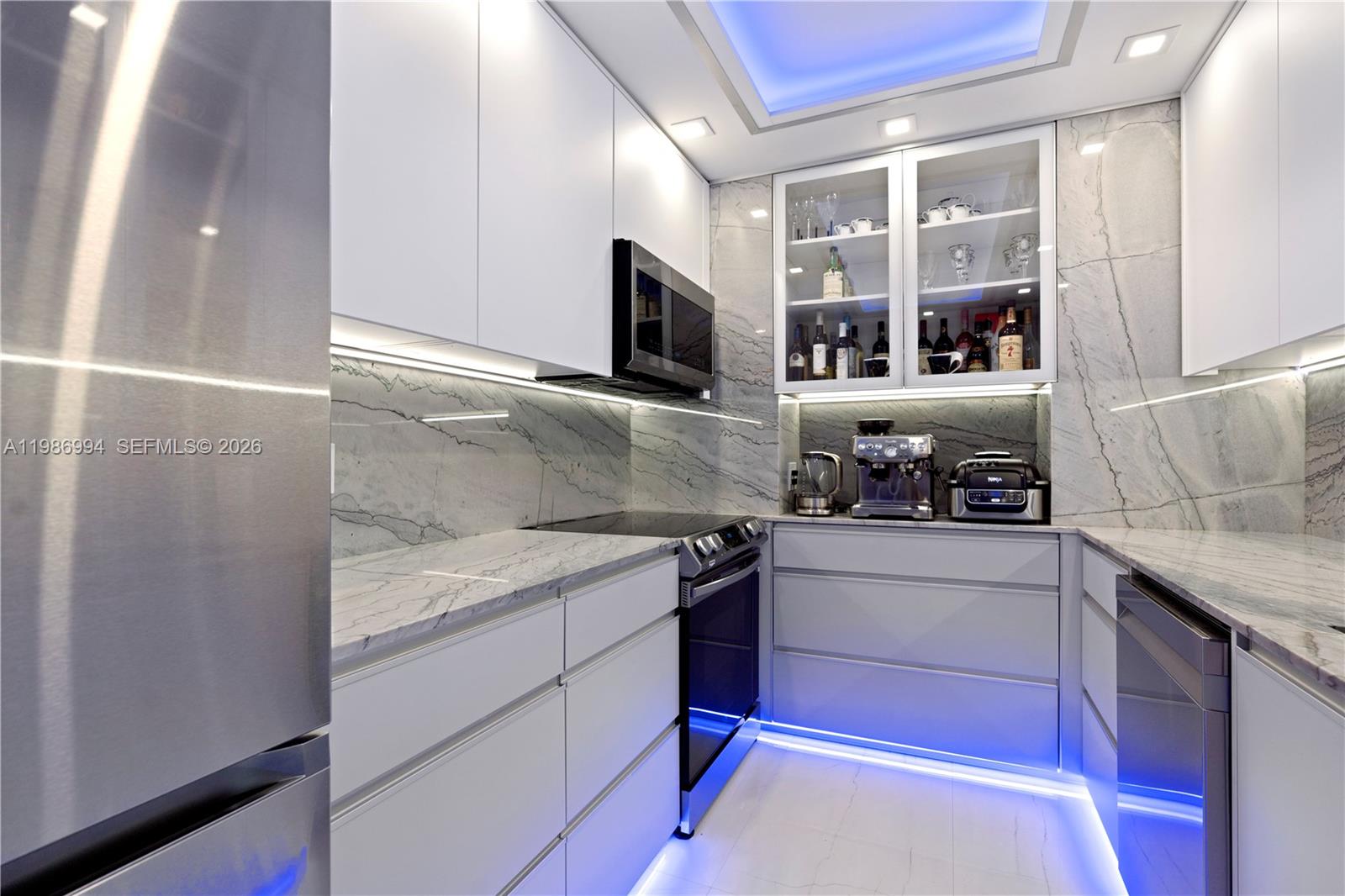 400 SE Kings Pt Dr #822-23 Sunny Isles Beach, FL 33160