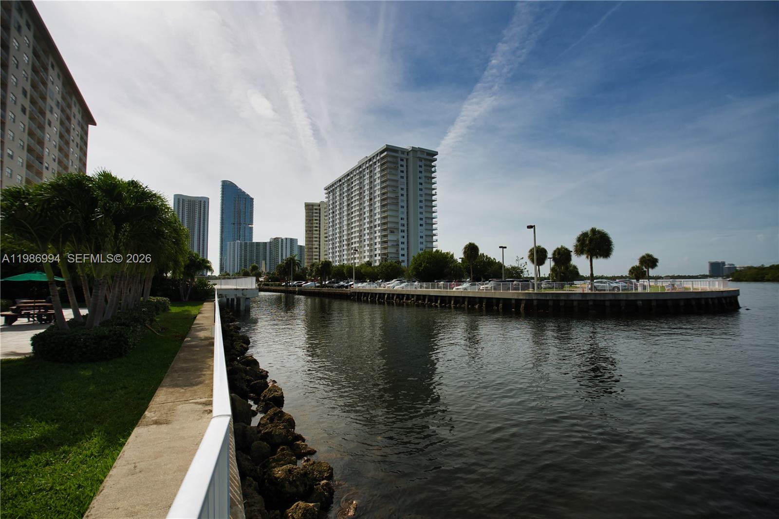 400 SE Kings Pt Dr #822-23 Sunny Isles Beach, FL 33160