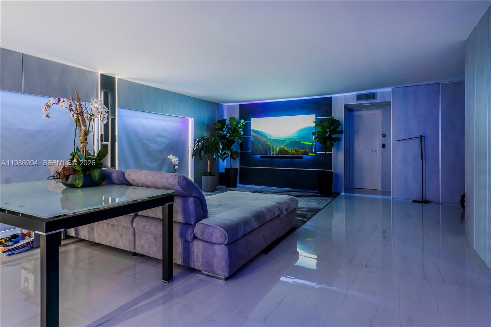 400 SE Kings Pt Dr #822-23 Sunny Isles Beach, FL 33160