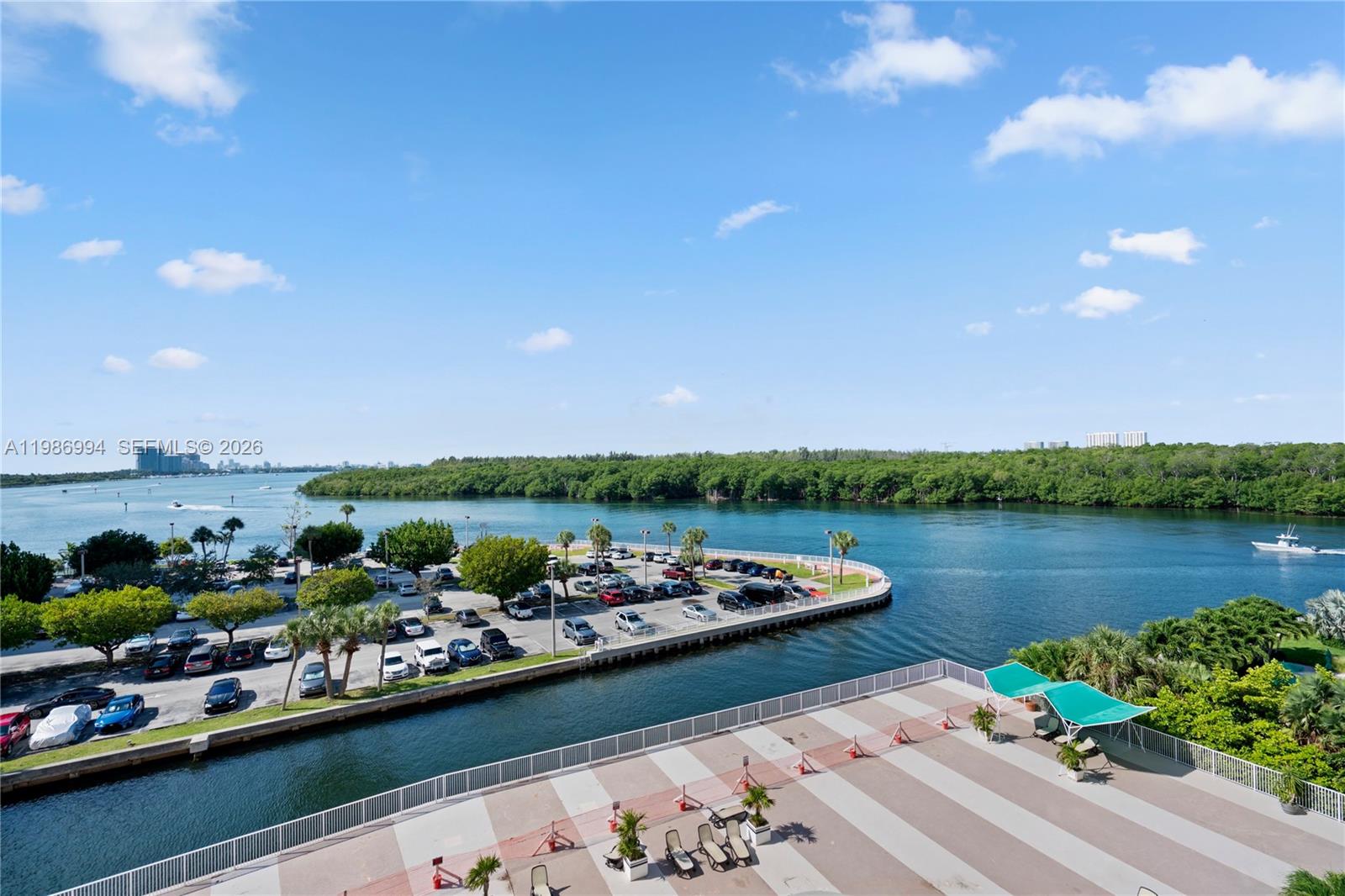 400 SE Kings Pt Dr #822-23 Sunny Isles Beach, FL 33160