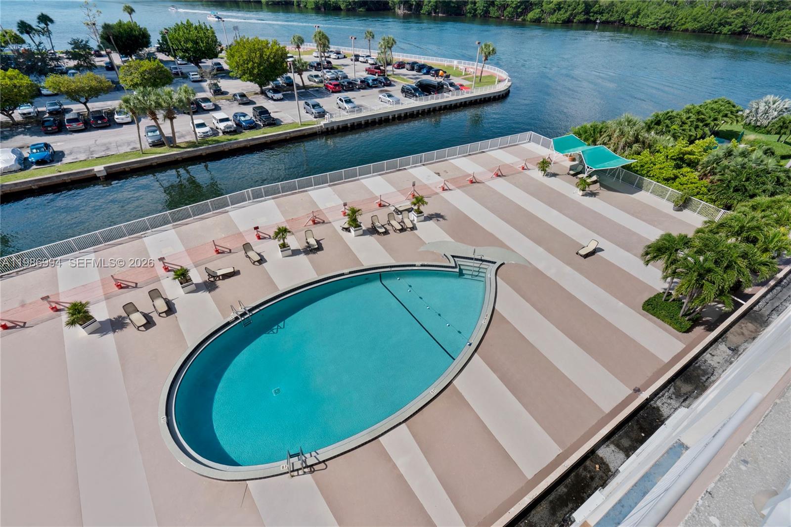 400 SE Kings Pt Dr #822-23 Sunny Isles Beach, FL 33160