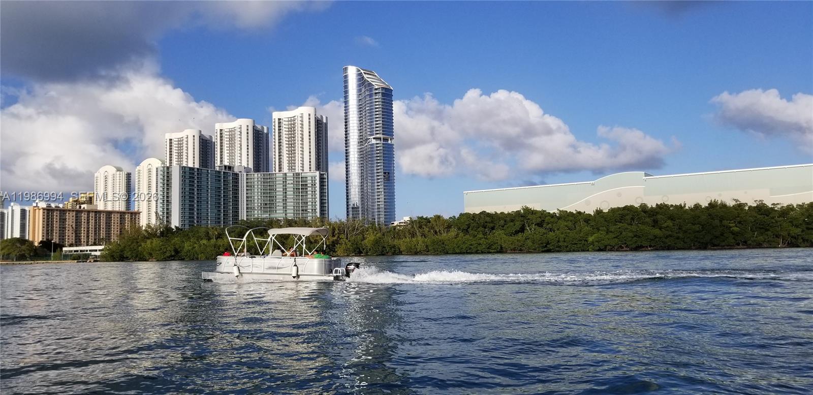 400 SE Kings Pt Dr #822-23 Sunny Isles Beach, FL 33160