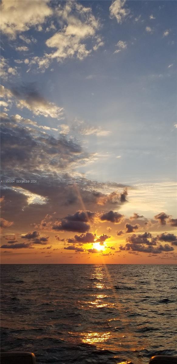 400 SE Kings Pt Dr #822-23 Sunny Isles Beach, FL 33160