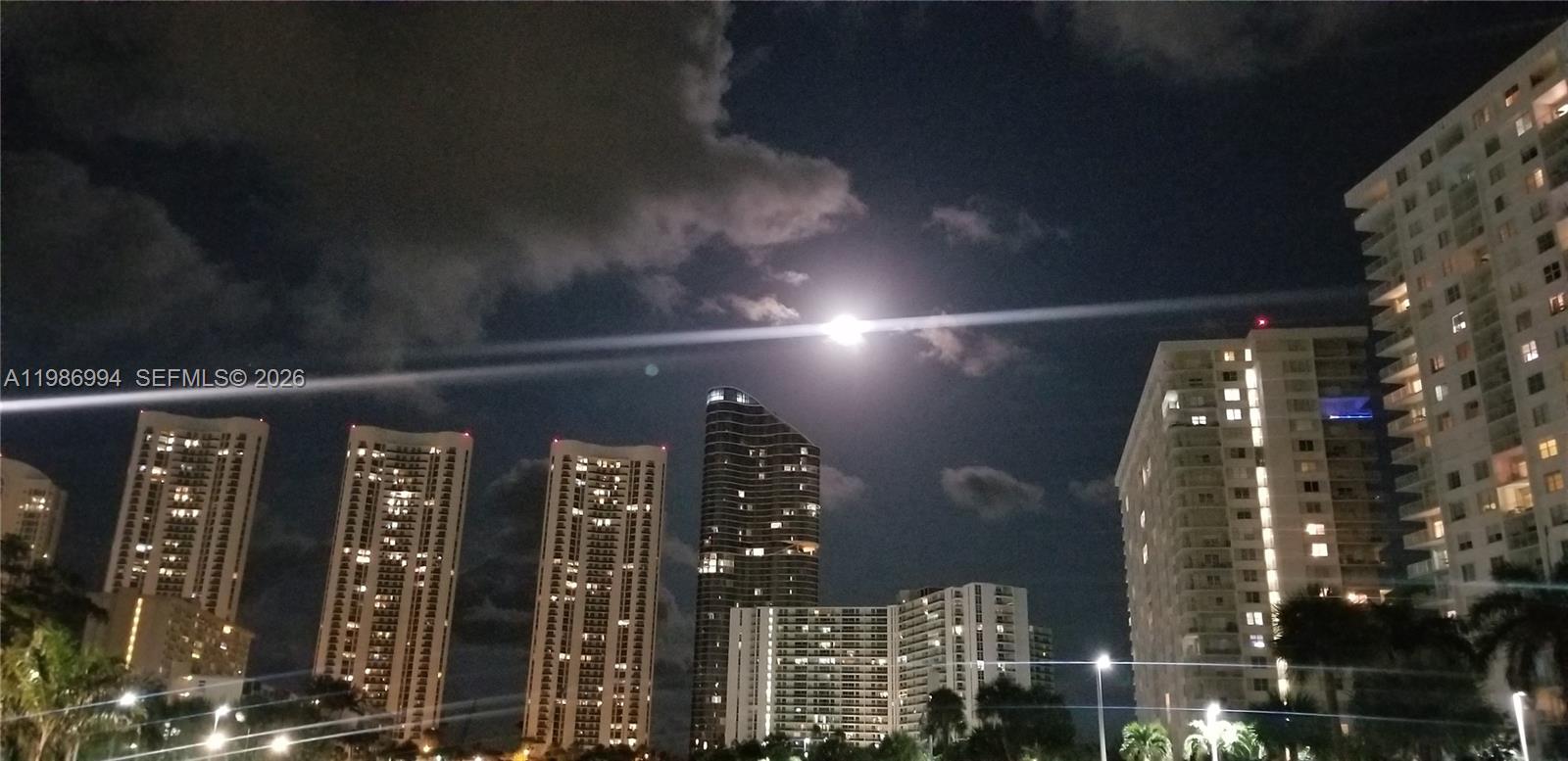 400 SE Kings Pt Dr #822-23 Sunny Isles Beach, FL 33160