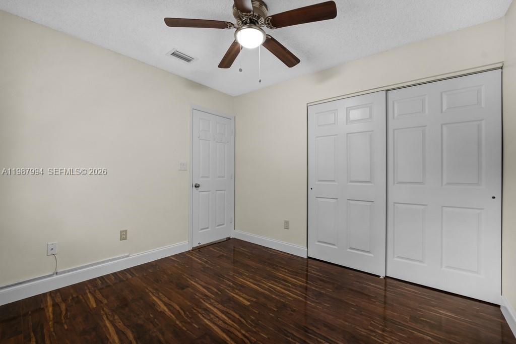 1282 NW 171st Ter Pembroke Pines, FL 33028