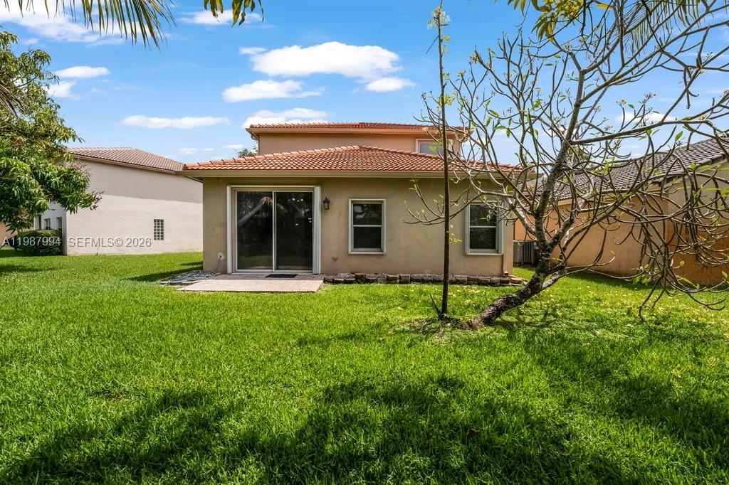 1282 NW 171st Ter Pembroke Pines, FL 33028