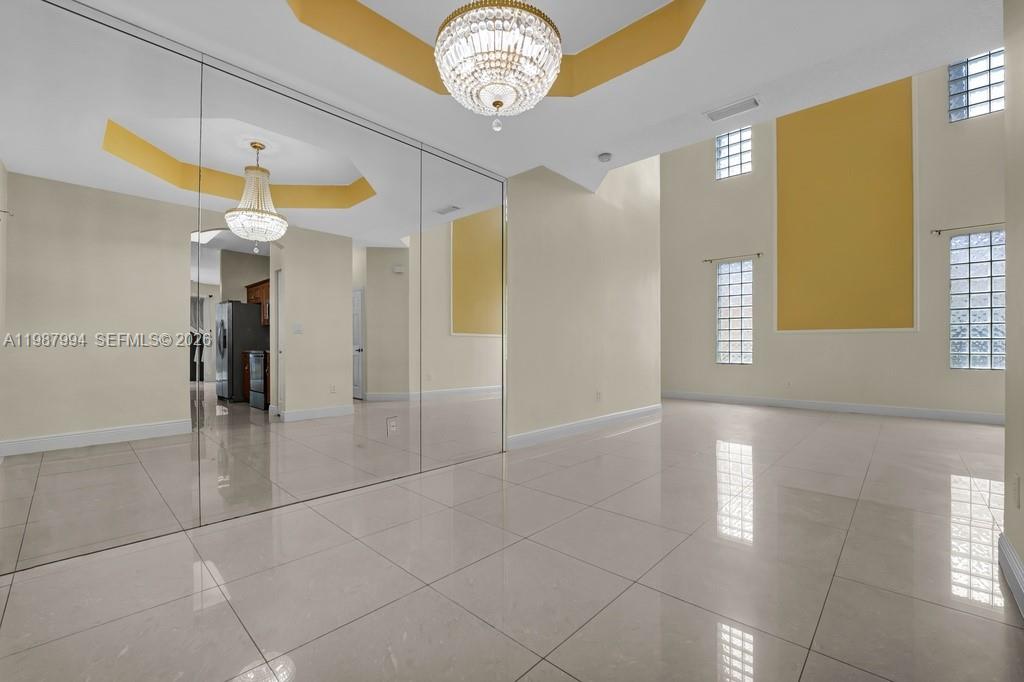 1282 NW 171st Ter Pembroke Pines, FL 33028