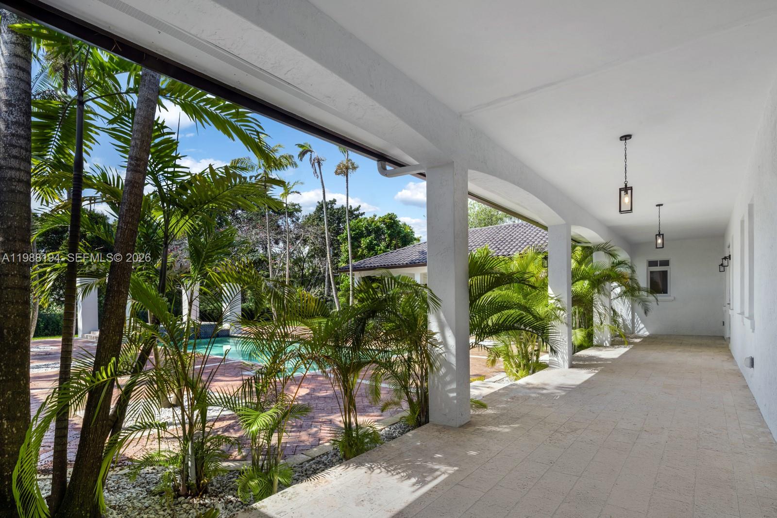 6200 SW 130th Ter Pinecrest, FL 33156