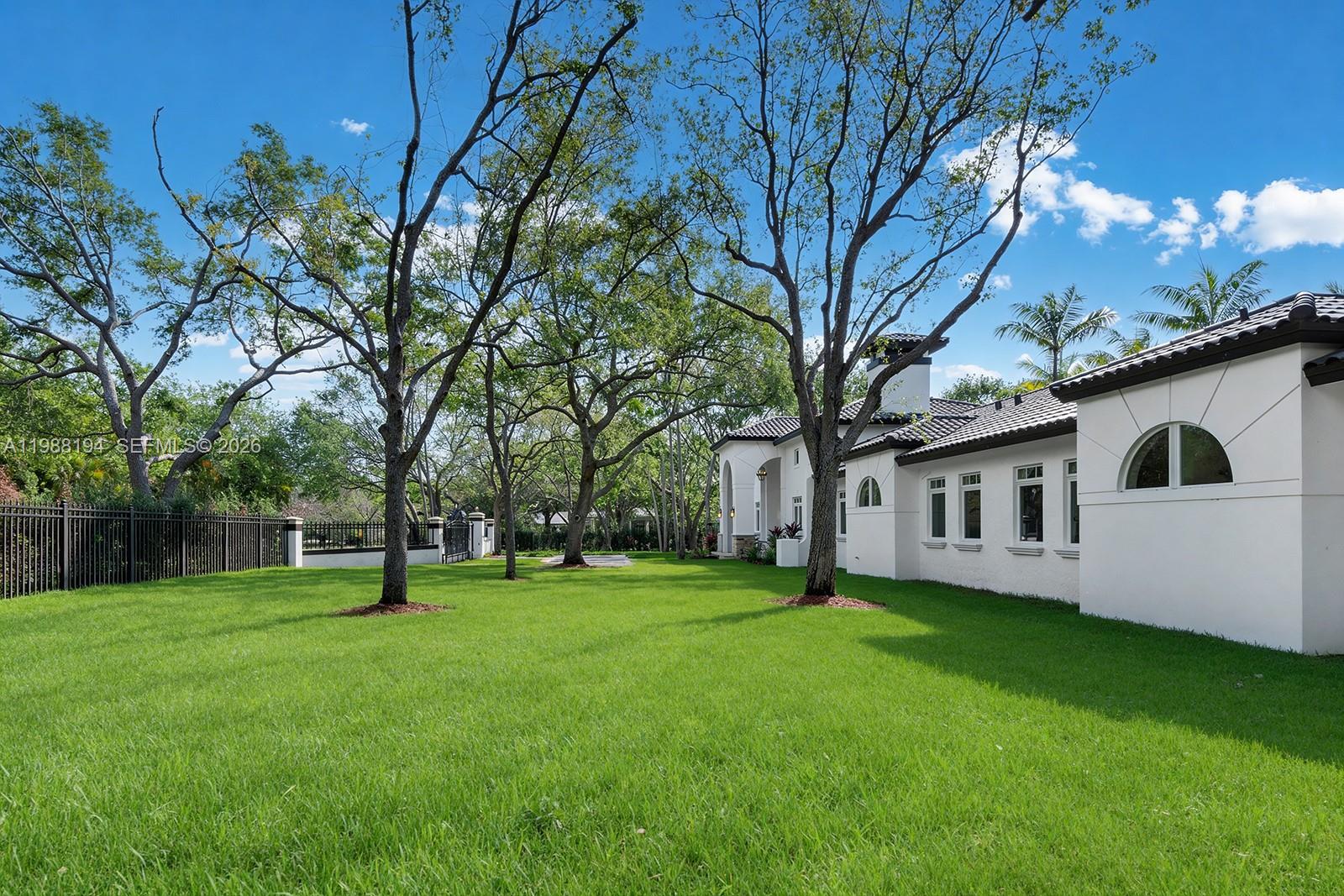 6200 SW 130th Ter Pinecrest, FL 33156