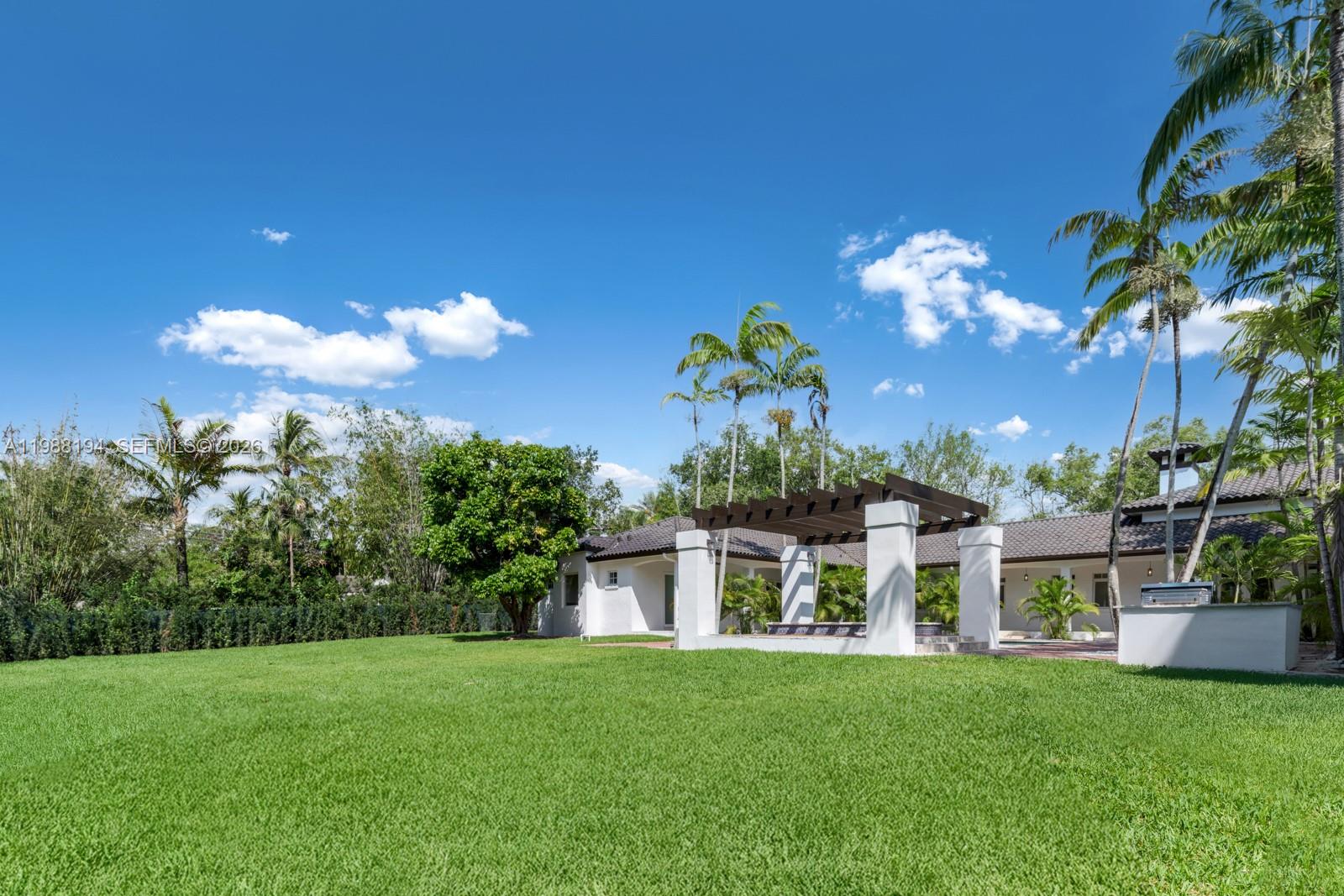 6200 SW 130th Ter Pinecrest, FL 33156