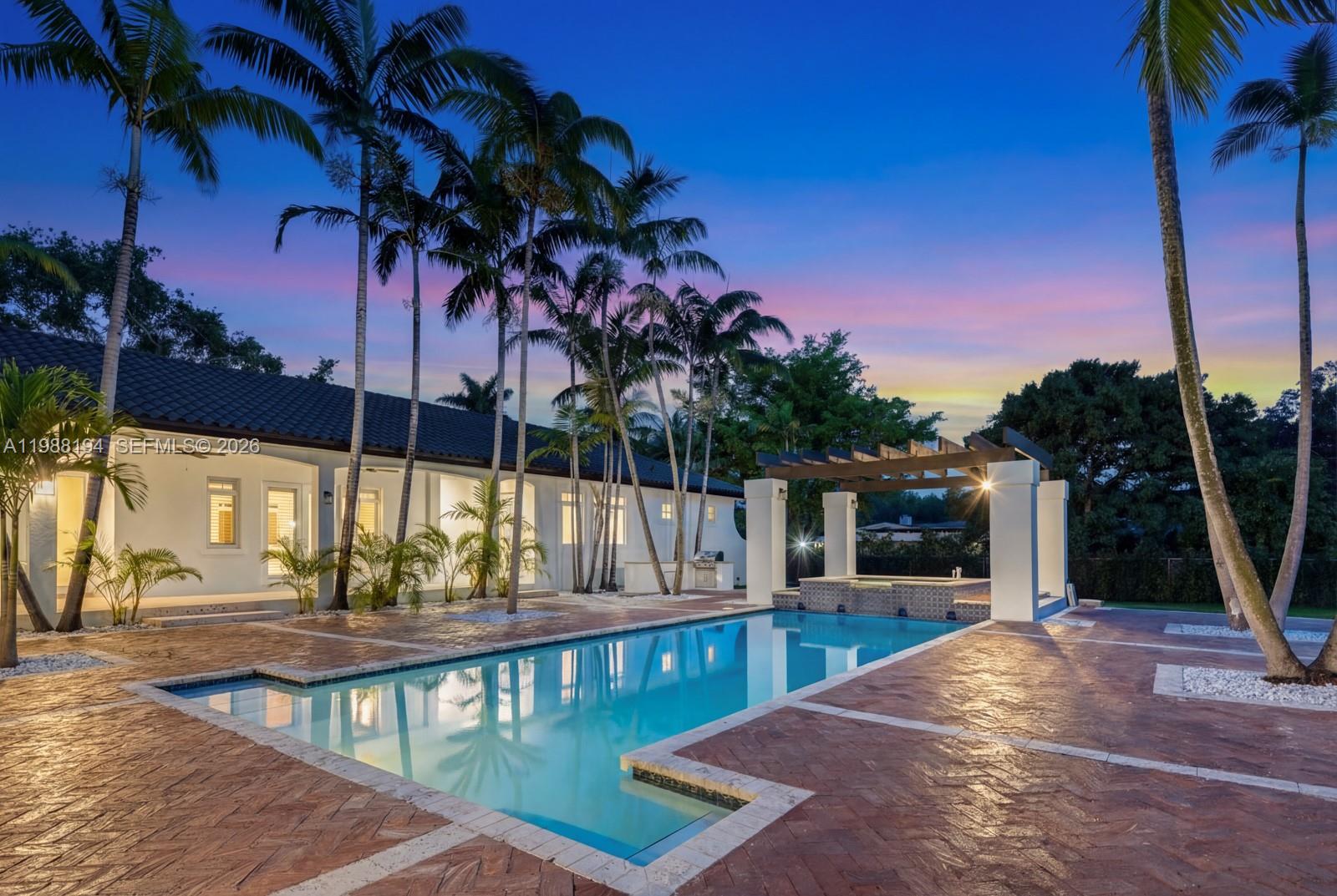 6200 SW 130th Ter Pinecrest, FL 33156