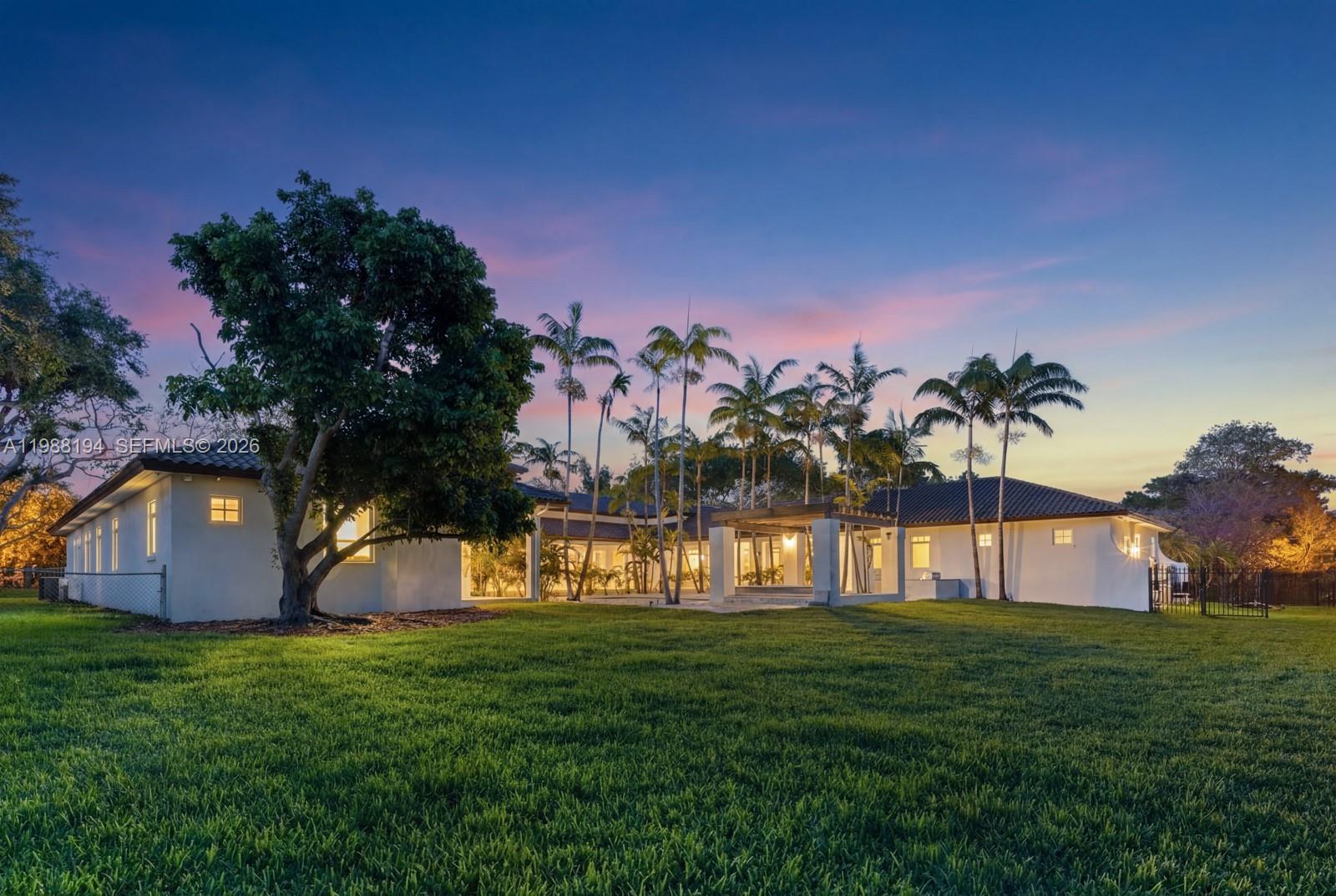 6200 SW 130th Ter Pinecrest, FL 33156