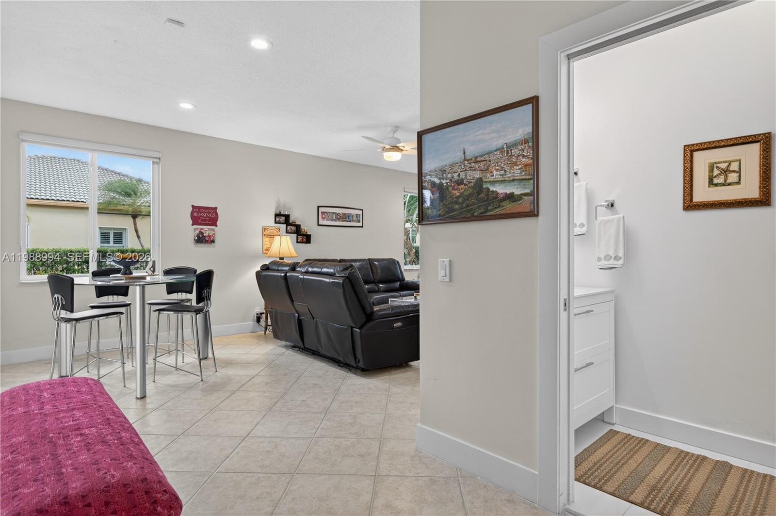 1512 Maple Dr Weston, FL 33327