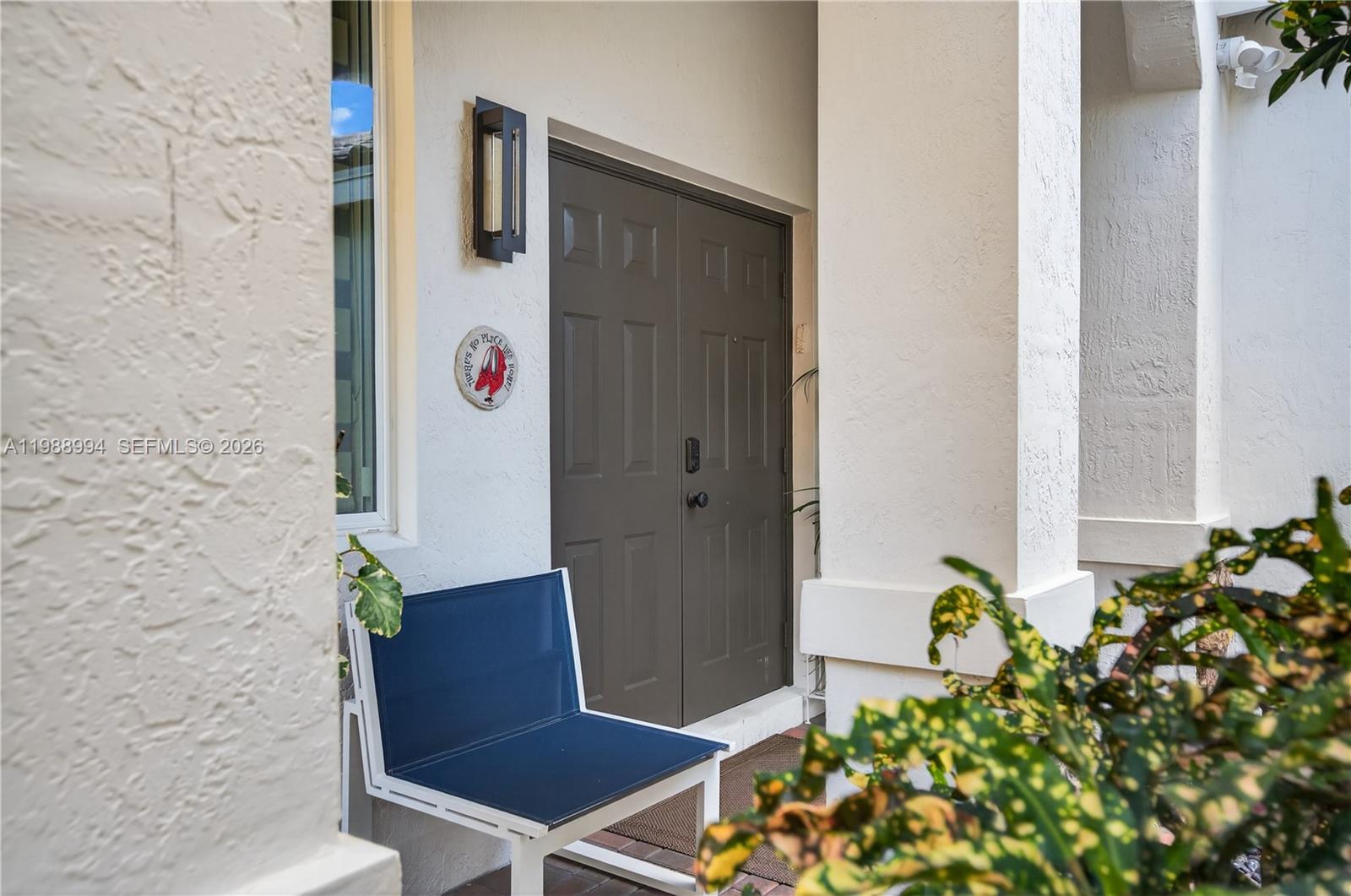 1512 Maple Dr Weston, FL 33327