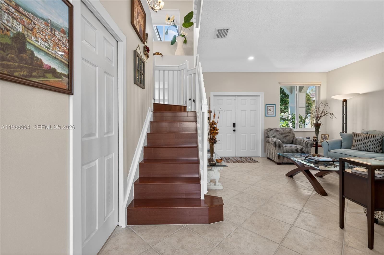 1512 Maple Dr Weston, FL 33327