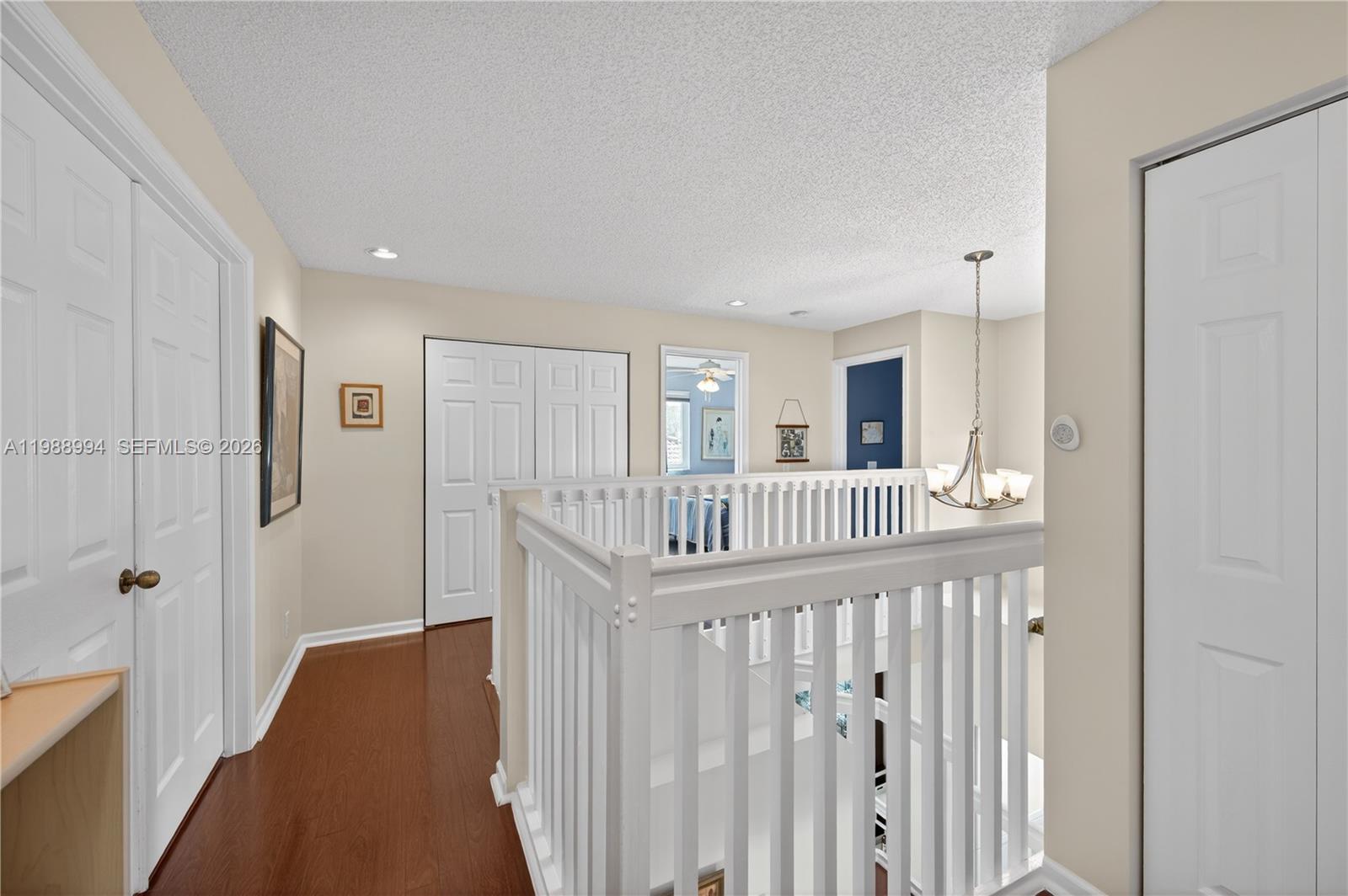 1512 Maple Dr Weston, FL 33327