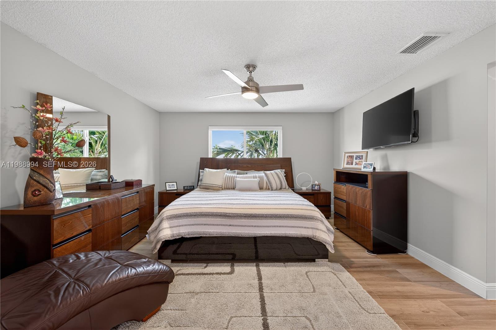 1512 Maple Dr Weston, FL 33327