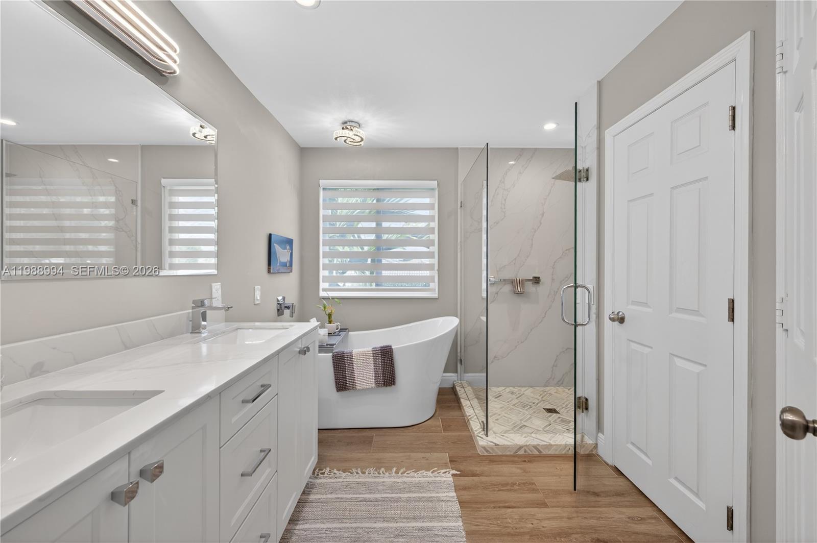 1512 Maple Dr Weston, FL 33327