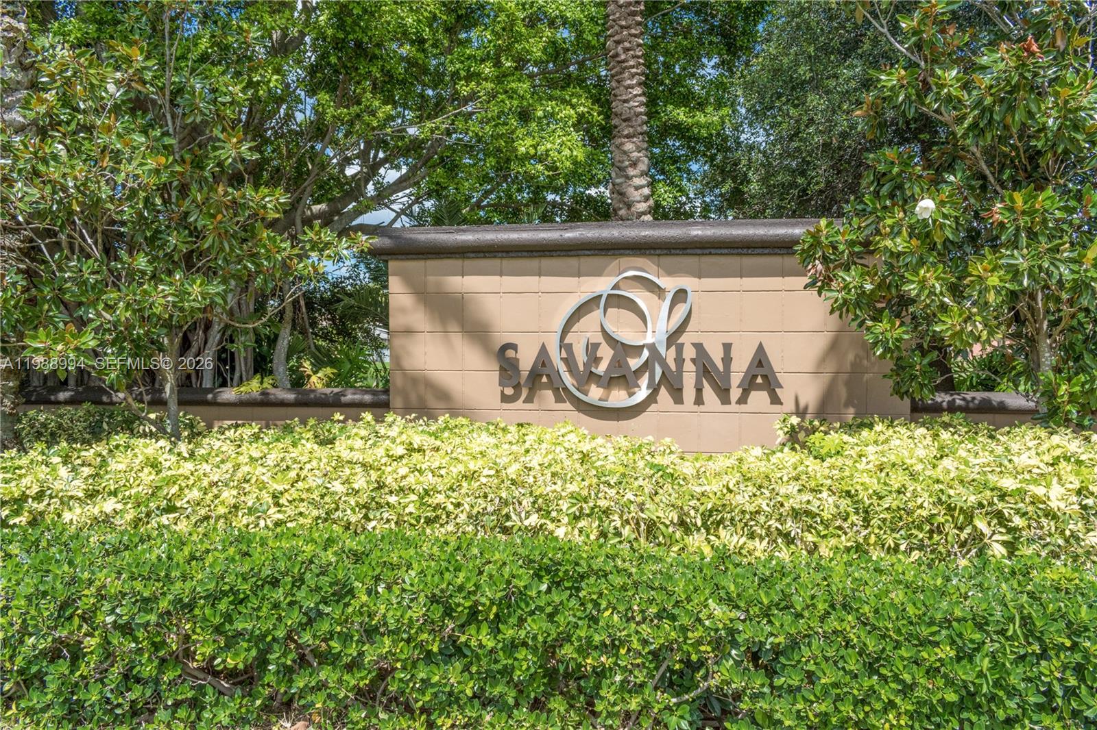 1512 Maple Dr Weston, FL 33327