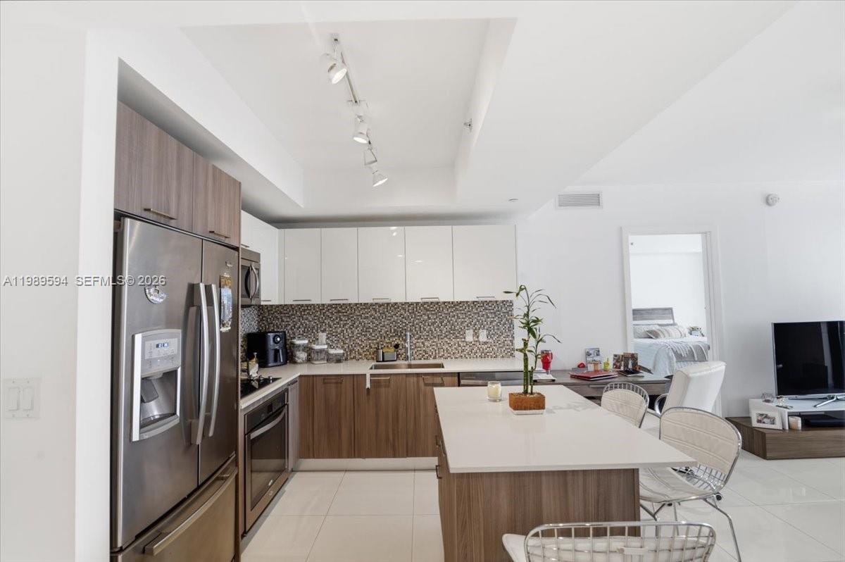 5300 Paseo Blvd #1803 Doral, FL 33166