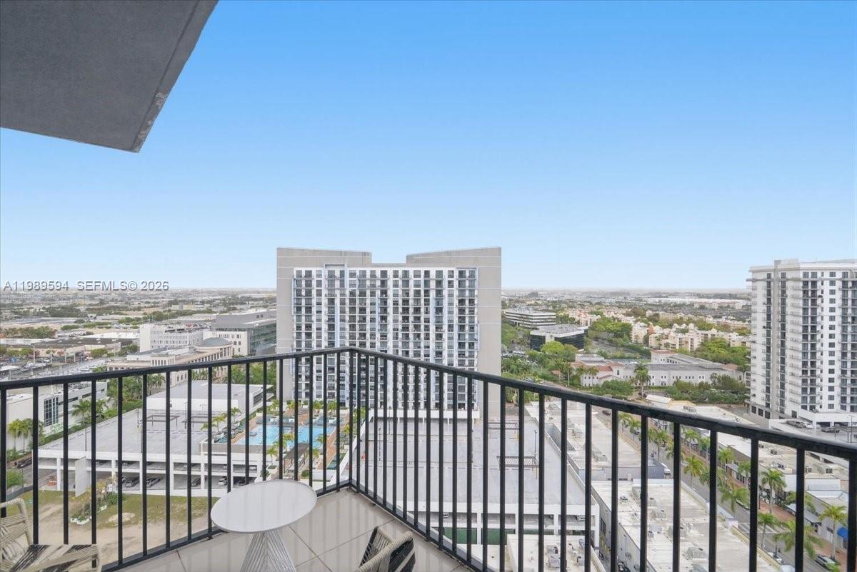 5300 Paseo Blvd #1803 Doral, FL 33166