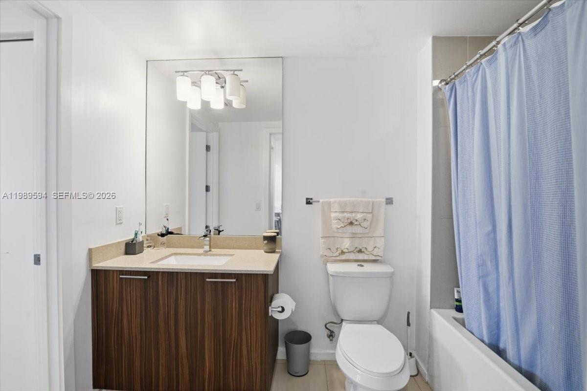 5300 Paseo Blvd #1803 Doral, FL 33166