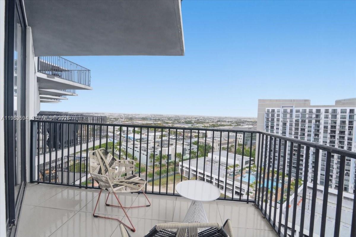 5300 Paseo Blvd #1803 Doral, FL 33166