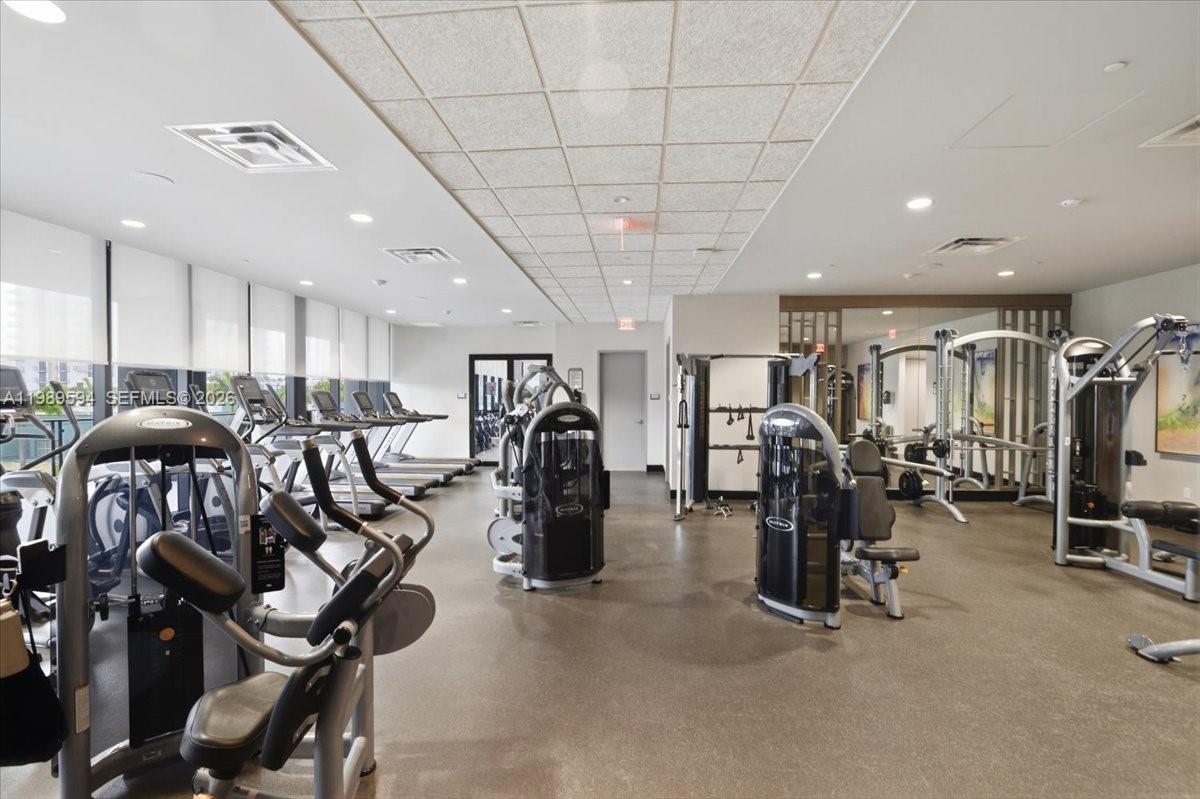 5300 Paseo Blvd #1803 Doral, FL 33166