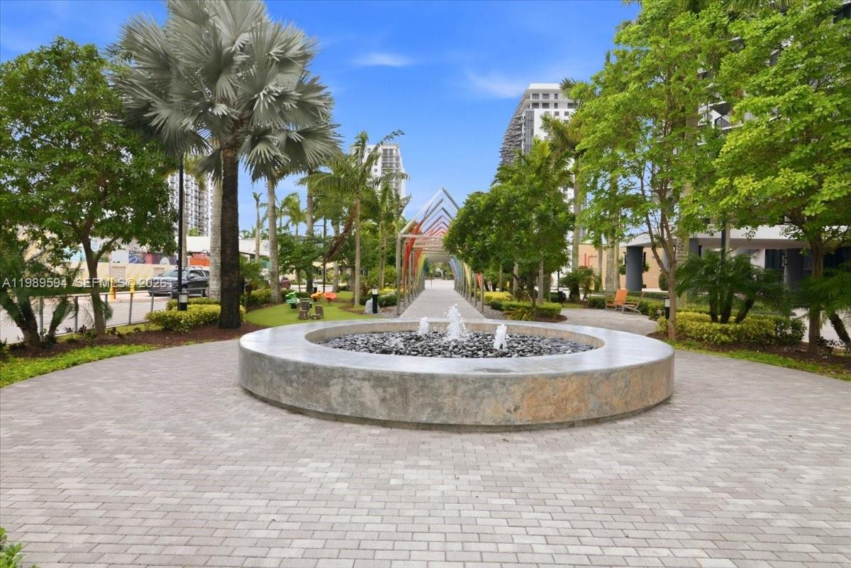 5300 Paseo Blvd #1803 Doral, FL 33166