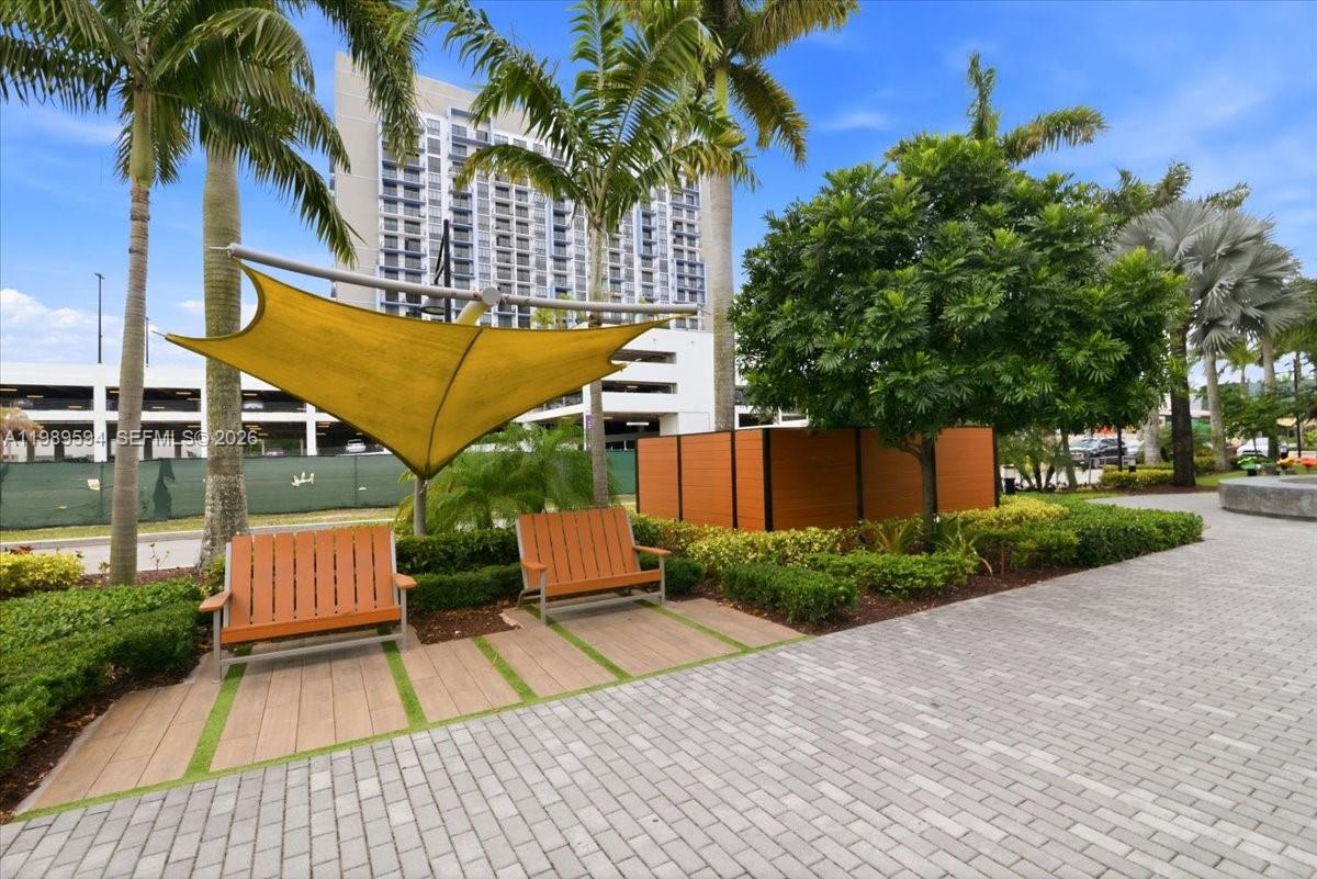 5300 Paseo Blvd #1803 Doral, FL 33166