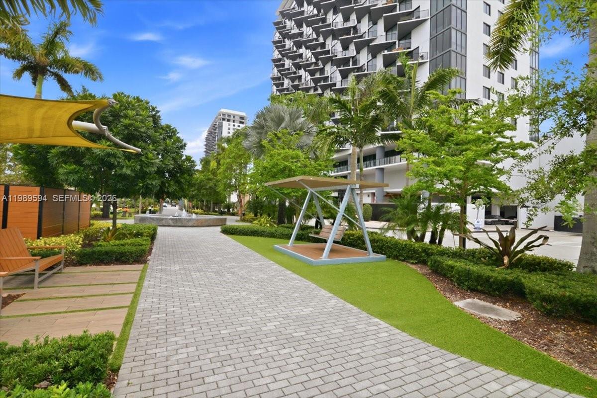 5300 Paseo Blvd #1803 Doral, FL 33166