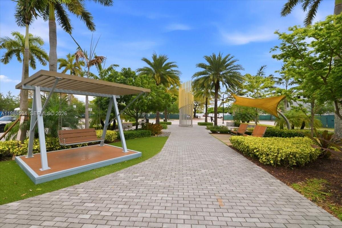 5300 Paseo Blvd #1803 Doral, FL 33166