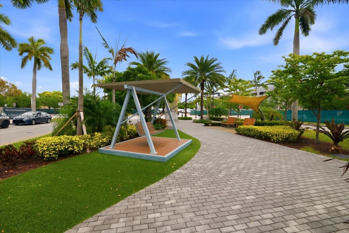 5300 Paseo Blvd #1803 Doral, FL 33166